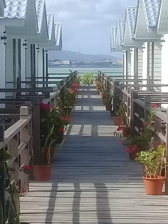 Shun Shun Water Bungalows Hotel Semporna Zewnętrze zdjęcie
